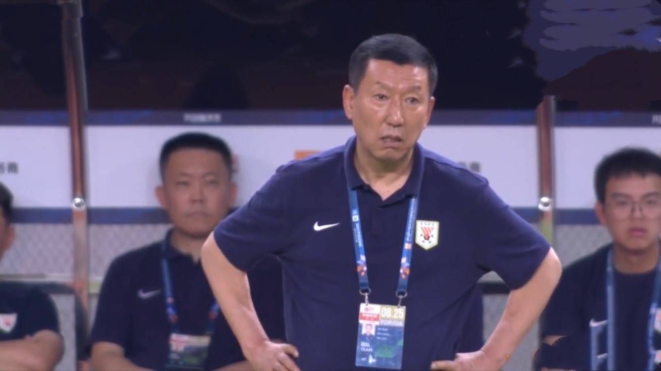 叶忠全提醒道：你见了他岳母之后，千万不要暴露你的真实身份，否则万一让那种刁民知道，辰儿是咱们燕京叶家的人，你就算打死她，她也不会让她女儿跟辰儿离婚的。